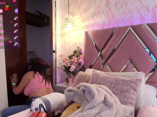 Live sex webcam photo for Miia-Smiith #290438690