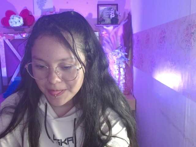 Live sex webcam photo for Miia-tay #276372805