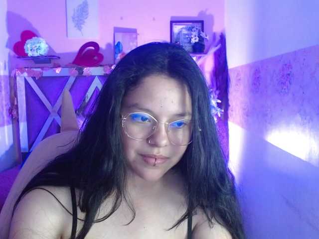 Live sex webcam photo for Miia-tay #276395121