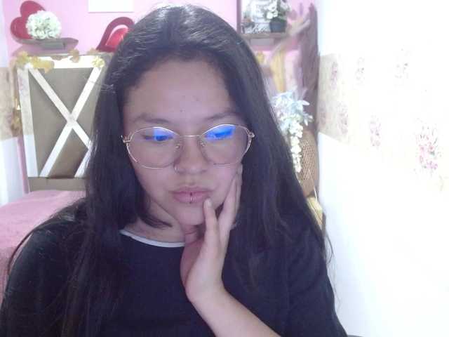 Live sex webcam photo for Miia-tay #276400725