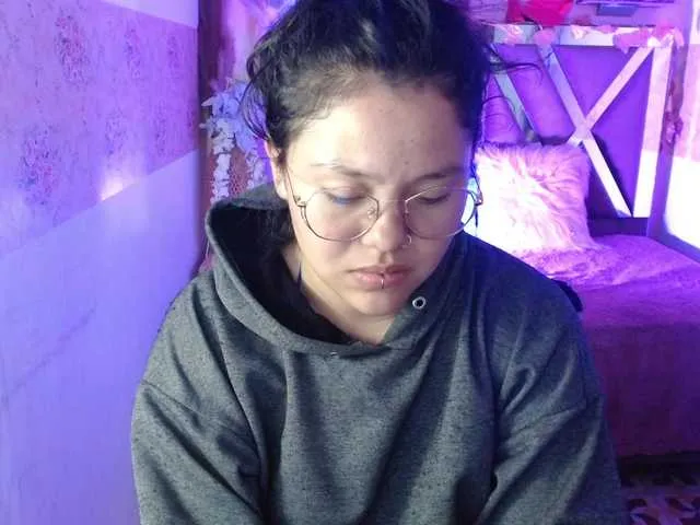 Live sex webcam photo for Miia-tay #276463070