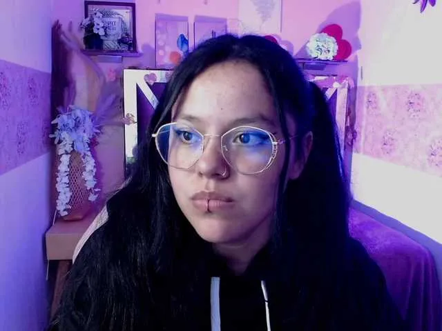 Live sex webcam photo for Miia-tay #276470685