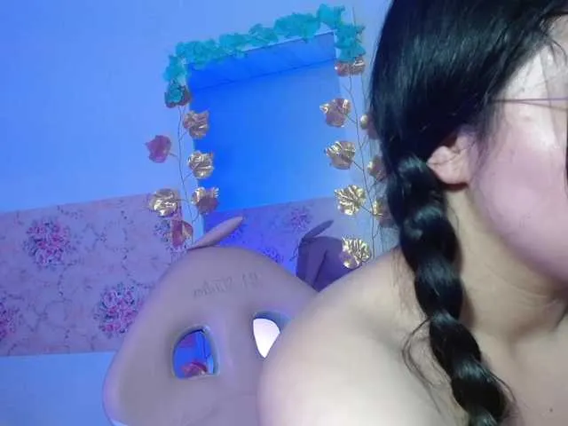 Live sex webcam photo for Miia-tay #276499182