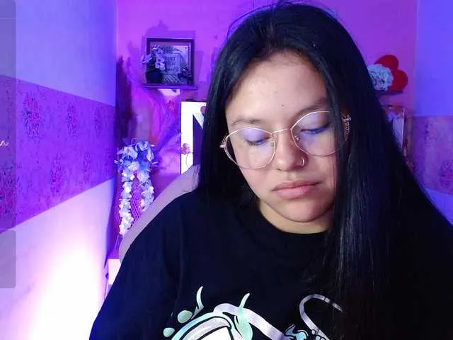 Live sex webcam photo for Miia-tay #276602065