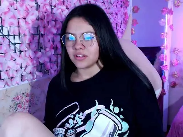 Live sex webcam photo for Miia-tay #276663938