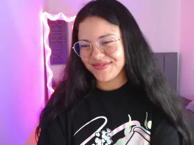 Live sex webcam photo for Miia-tay #276713136