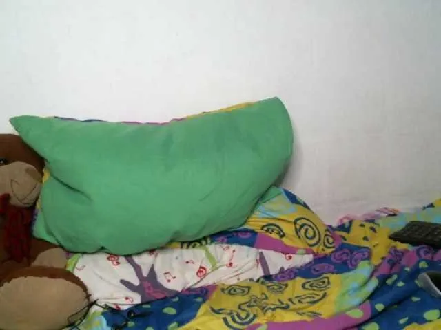 Live sex webcam photo for MiiaCat #273037884