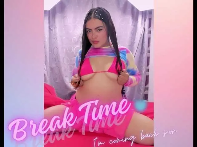 Live sex webcam photo for MiiaJhonson01 #291378986