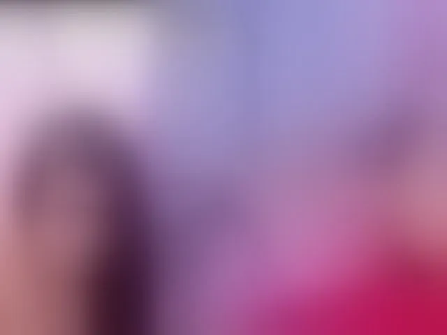 Live sex webcam photo for MiiaJhonson01 #293665446