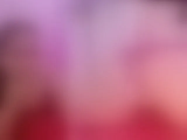 Live sex webcam photo for MiiaJhonson01 #293746804
