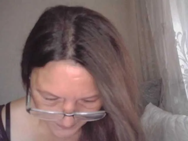 Live sex webcam photo for MiiaLong #285469341