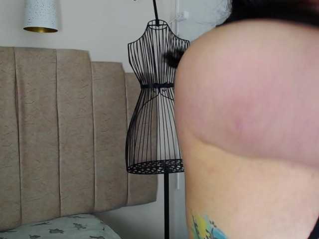 Live sex webcam photo for Miileycooper- #276766400