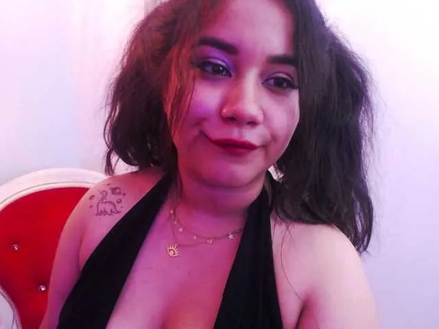 Live sex webcam photo for Miileycooper- #277998758