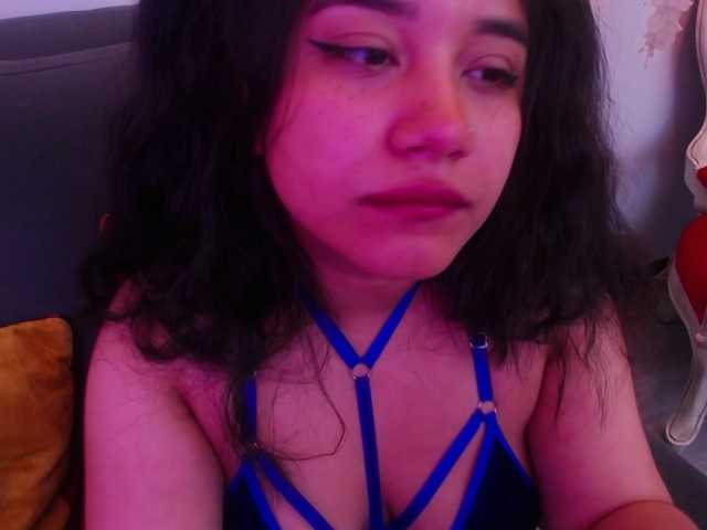 Live sex webcam photo for Miileycooper- #278005610