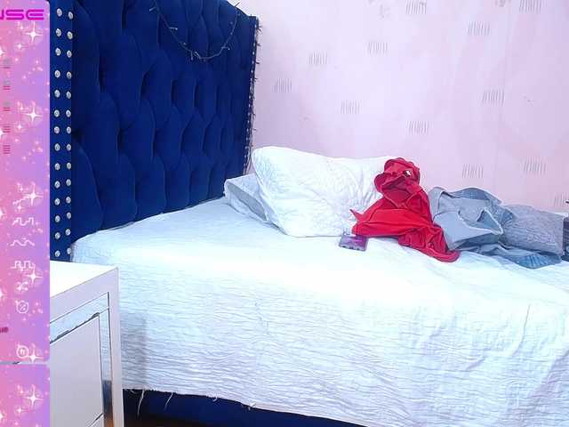 Live sex webcam photo for MiissBNasty #275621571