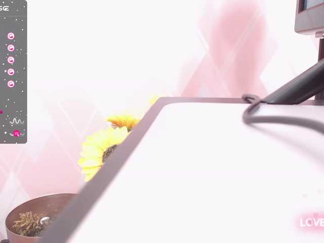 Live sex webcam photo for MiissBNasty #276800662