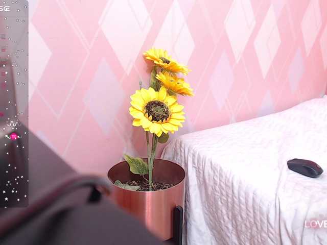 Live sex webcam photo for MiissBNasty #278002709