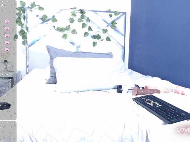 Live sex webcam photo for MiissBNasty #278038989