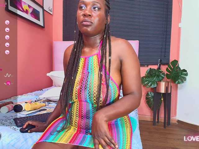 Live sex webcam photo for MiissBNasty #289324523