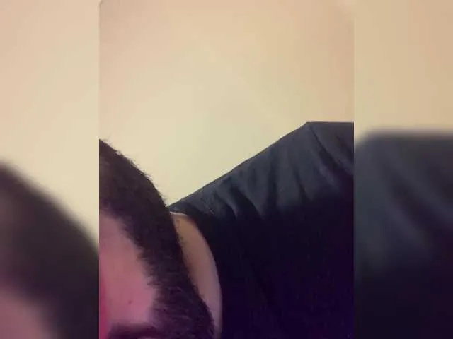 Live sex webcam photo for Mikaaaa9505 #290789647