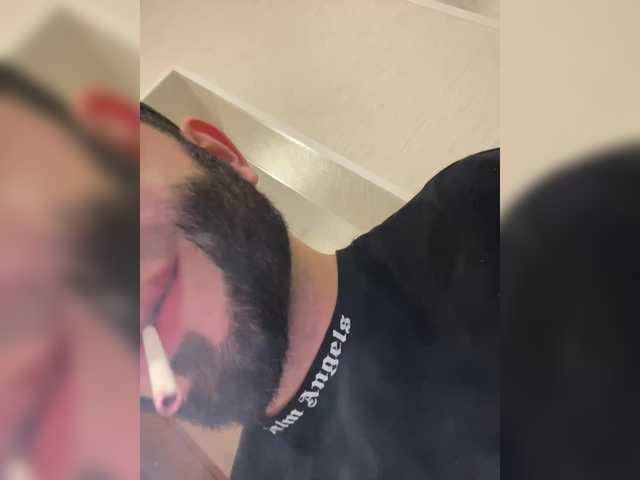 Live sex webcam photo for Mikaaaa9505 #292249075