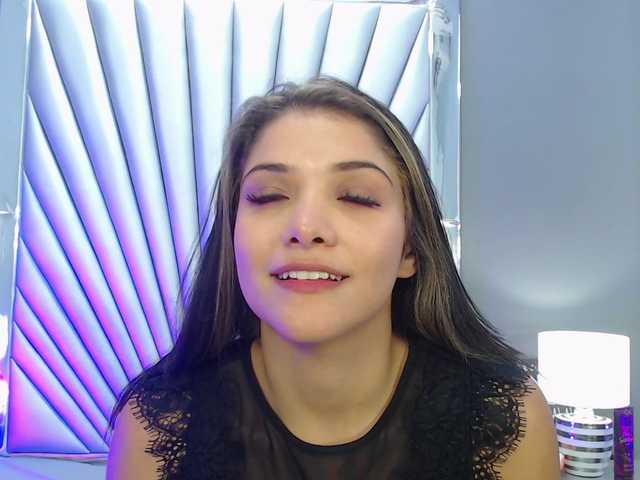 Live sex webcam photo for MikaelaArmstrong #288069148