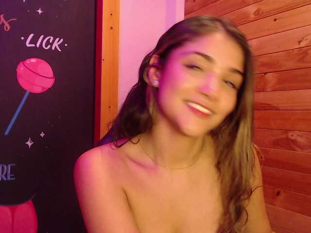 Live sex webcam photo for MikaelaArmstrong #288069431