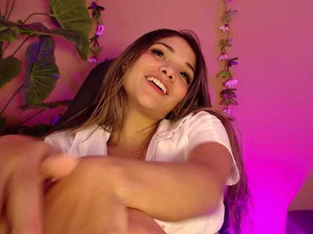 Live sex webcam photo for MikaelaArmstrong #289782161