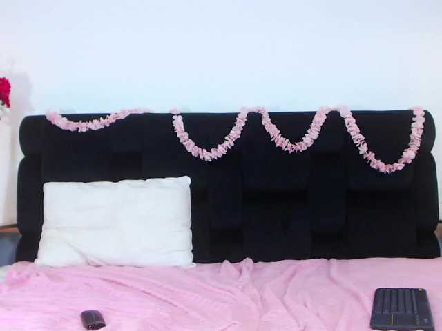 Live sex webcam photo for MikaelaMason #273808156