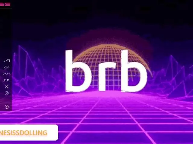 Live sex webcam photo for MikaelaMason #276029890