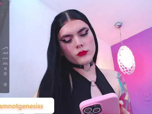 Live sex webcam photo for MikaelaMason #277041675