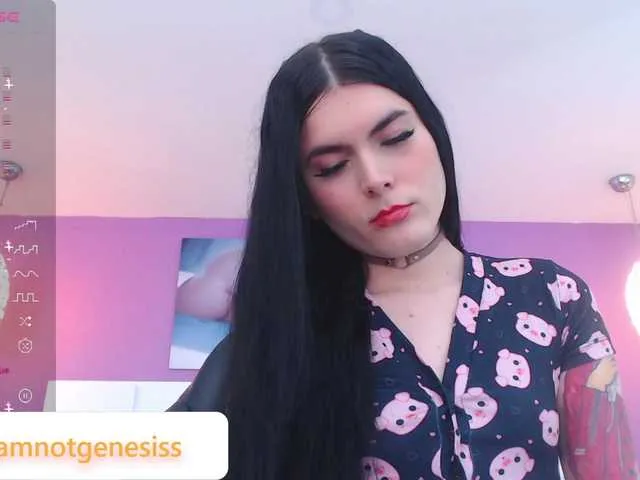 Live sex webcam photo for MikaelaMason #277415985