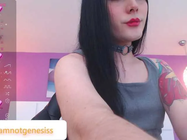 Live sex webcam photo for MikaelaMason #277430220