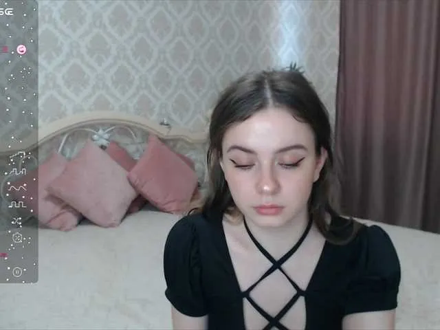 Live sex webcam photo for Mikakinamo #277893922