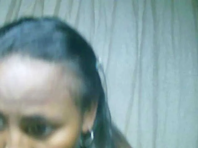 Live sex webcam photo for Mikaloa #278037751