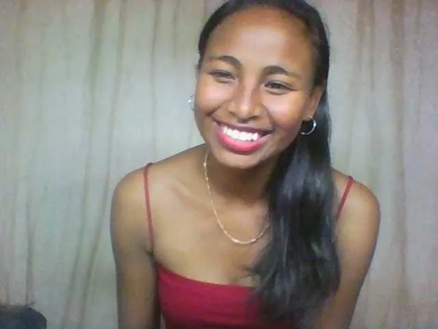 Live sex webcam photo for Mikaloa #278145469