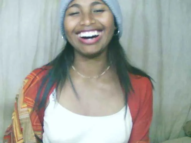 Live sex webcam photo for Mikaloa #278228697