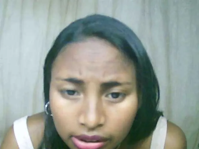 Live sex webcam photo for Mikaloa #278258571