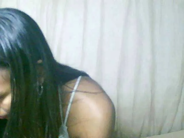 Live sex webcam photo for Mikaloa #278268536