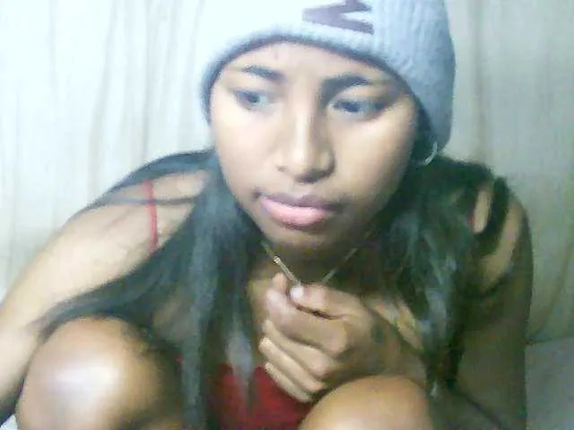 Live sex webcam photo for Mikaloa #278298474