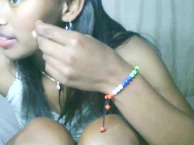 Live sex webcam photo for Mikaloa #284153063