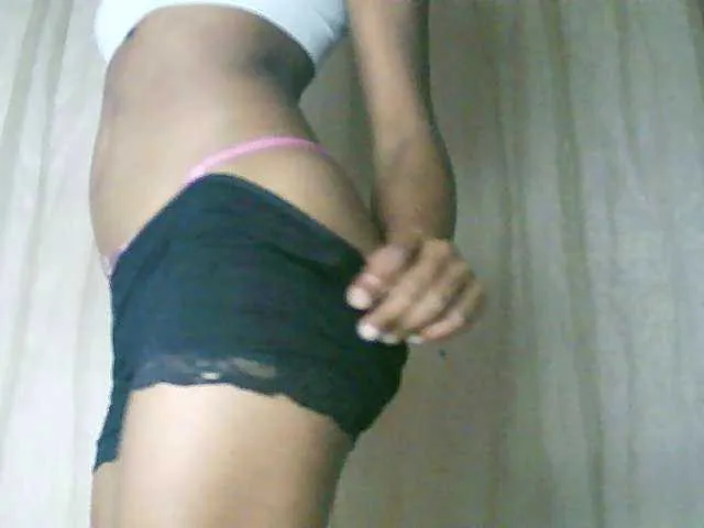 Live sex webcam photo for Mikaloa #289324201