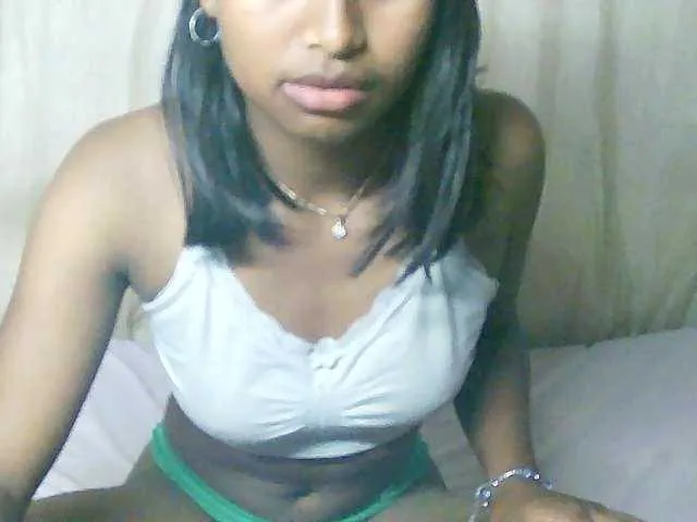 Live sex webcam photo for Mikaloa #289400520