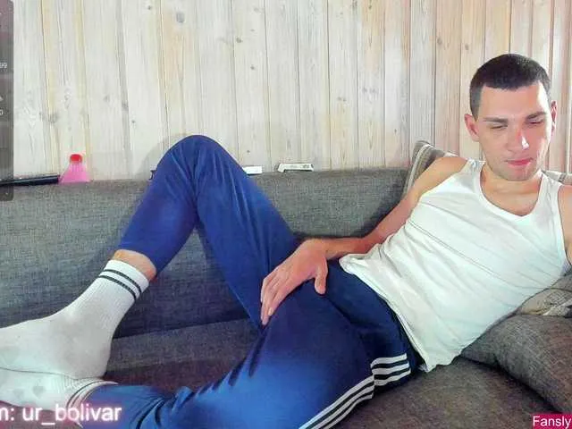 Live sex webcam photo for MikeBolivar #291138498