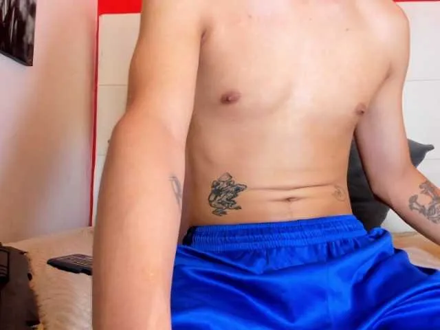 Live sex webcam photo for MikeCrimson #277858686