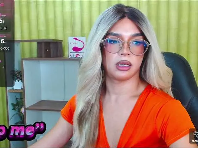 Live sex webcam photo for MikeNour #290961496