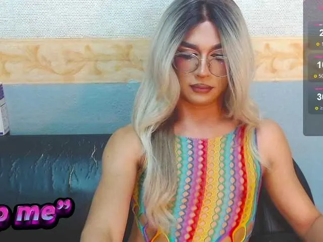 Live sex webcam photo for MikeNour #291075111