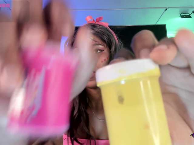 Live sex webcam photo for Mikeyla-Russo #291846796