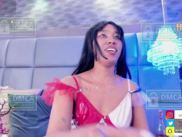 Live sex webcam photo for Mikeyla-Russo #292098662