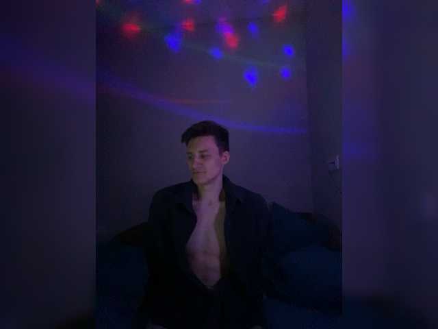 Live sex webcam photo for Mikhail-6i9 #278073487